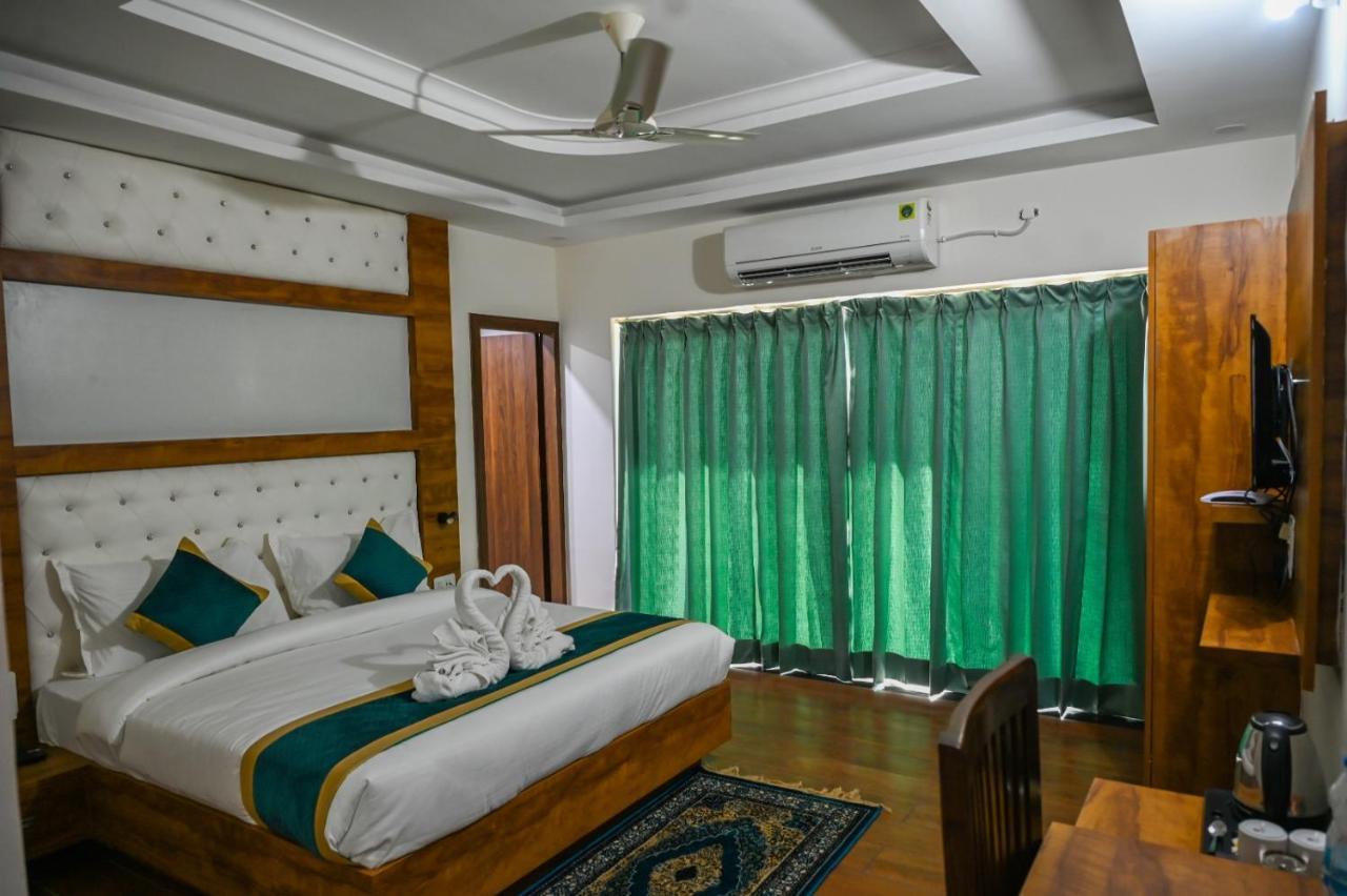 Hotel 7 Heaven دهرادون المظهر الخارجي الصورة