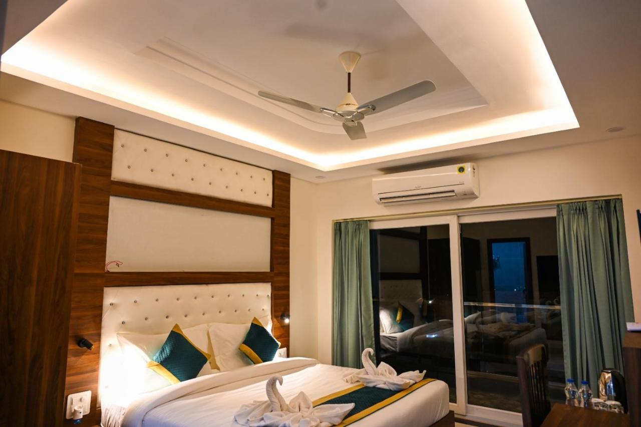 Hotel 7 Heaven دهرادون المظهر الخارجي الصورة